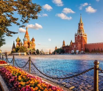 بهترین قیمت تور مسکو سنت پترزبورگ 1402